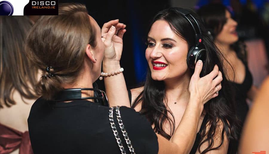 Silent Disco – The new wedding entertainment trend for 2019
